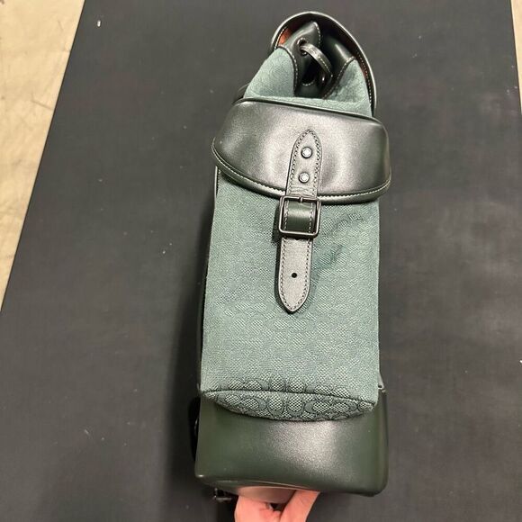 New Coach Hitch Amazon Green Micro Signature Jacquard Leather Backpack - Picture 5 of 13